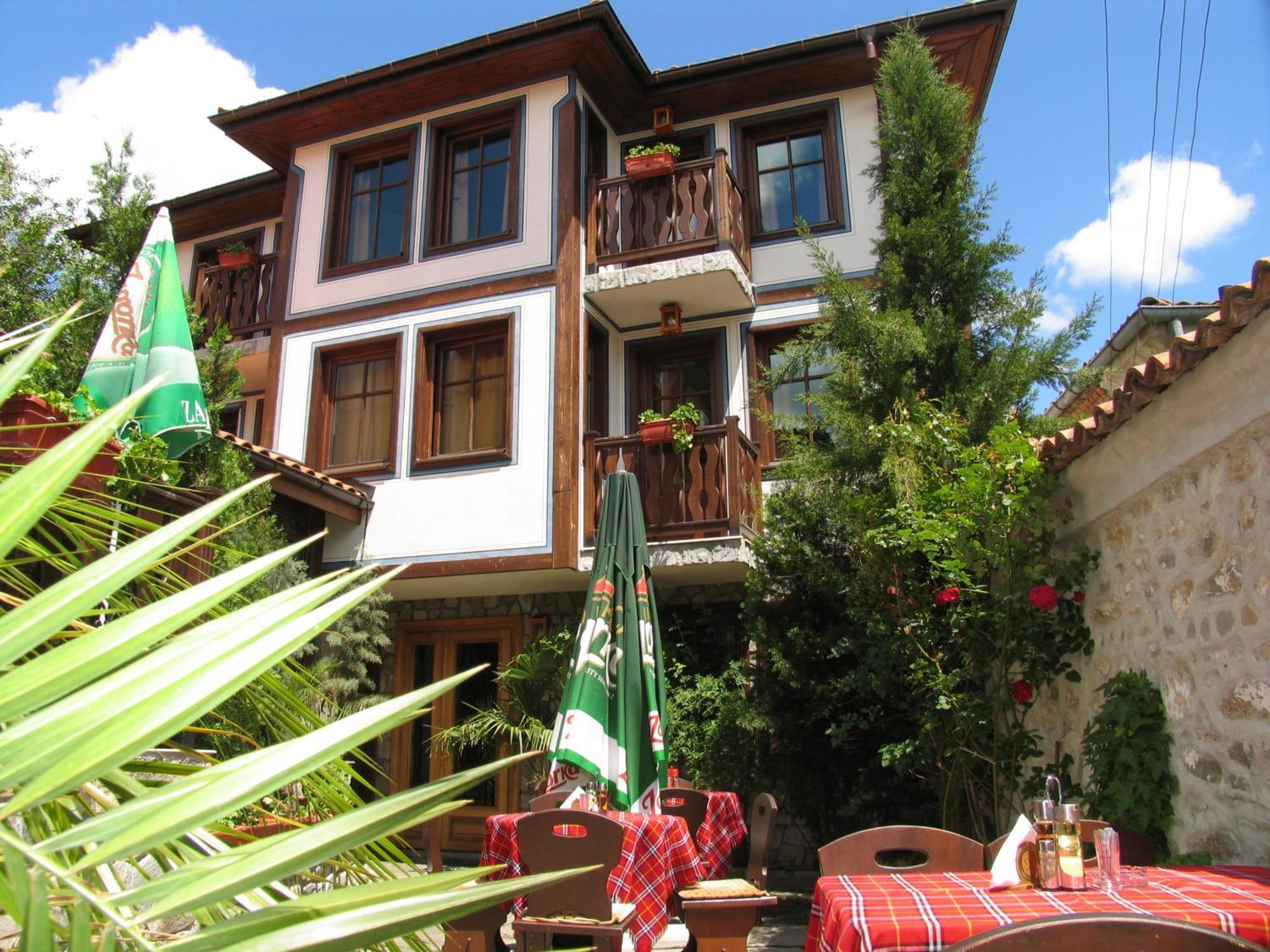 Hotel Old Times Asenovgrad Bagian luar foto